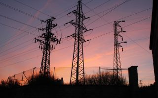 Moderniser son réseau électrique : les atouts des infrastructures industrielles prêtes à l'emploi