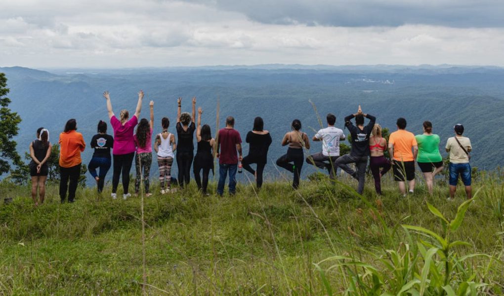 Activités de ressourcement en pleine nature : guide complet 2026